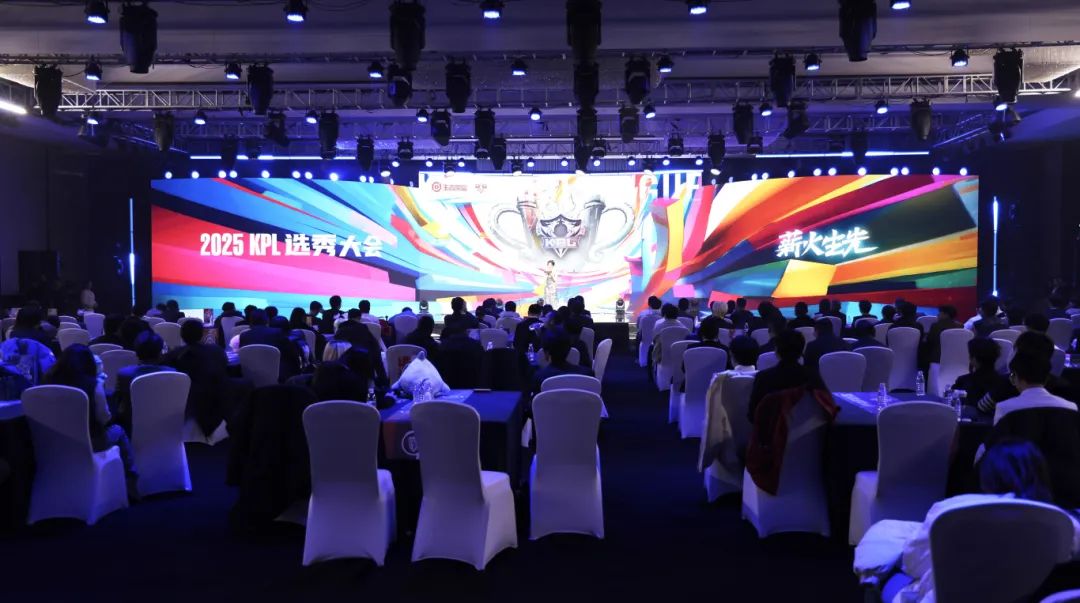 军让人振奋 军让人振奋