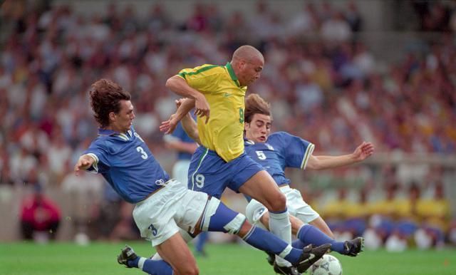 在现代足球 在现代足球